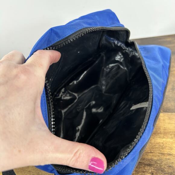 High Sierra Travel Dopp Kit Toiletry Bag Blue and Black Heavy Nylon Lined - Picture 10 of 11